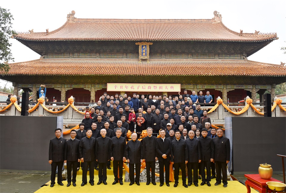 19合影.jpg 19合影.jpg