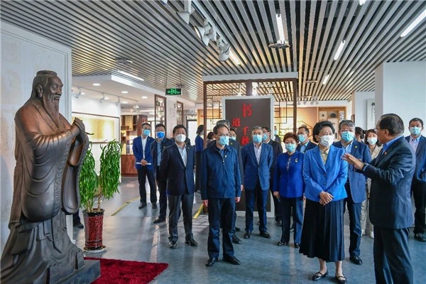 微信图片_20210424122413.jpg 微信图片_20210424122413.jpg