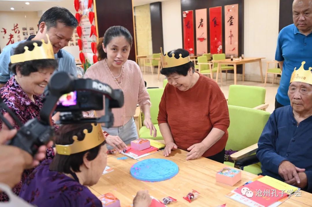 沧州孔子学会“迎中秋，颂家风”爱老敬老活动走进沧州市中心医院康养集团