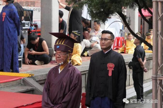 台北孔庙举行祭孔大典，孔垂长担任主祭官和奉祀官