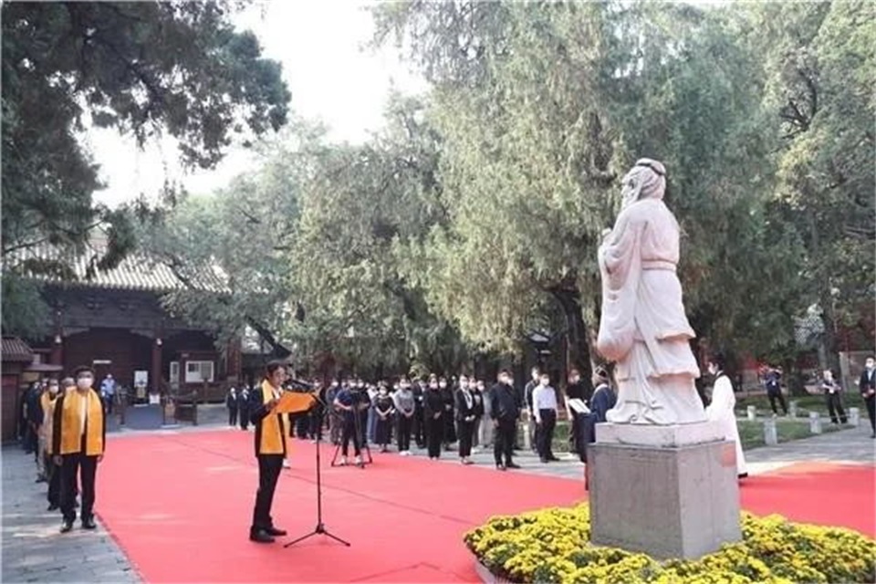 北京孔庙1_看图王.web.jpg 北京孔庙1_看图王.web.jpg